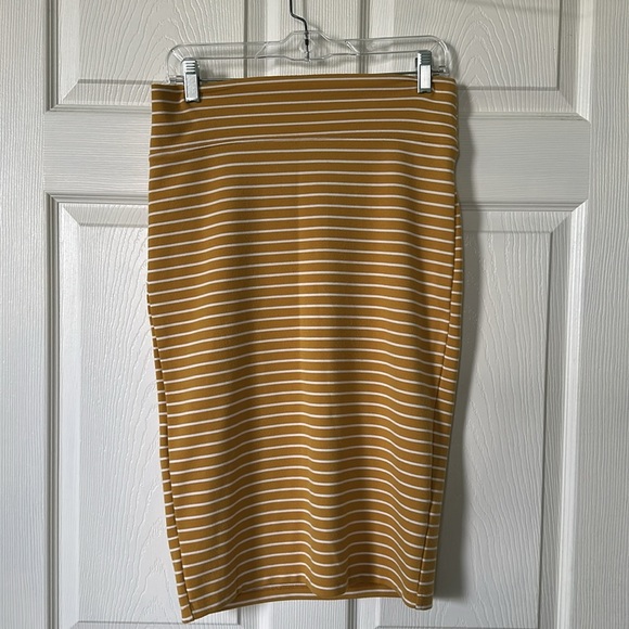 Popular Basics Mustard Yellow/White Striped Skirt Size L - Picture 1 of 5